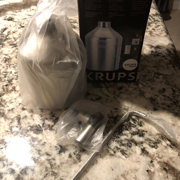 BNIB Krups milk frother - Picture 2 of 4